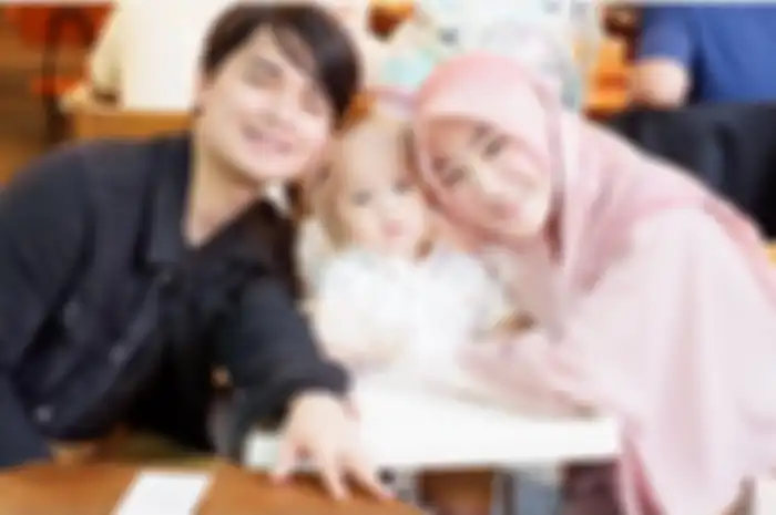 Alvin Faiz dan Larissa Chou
