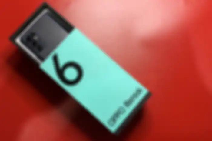 Kotak kemasan OPPO Reno6