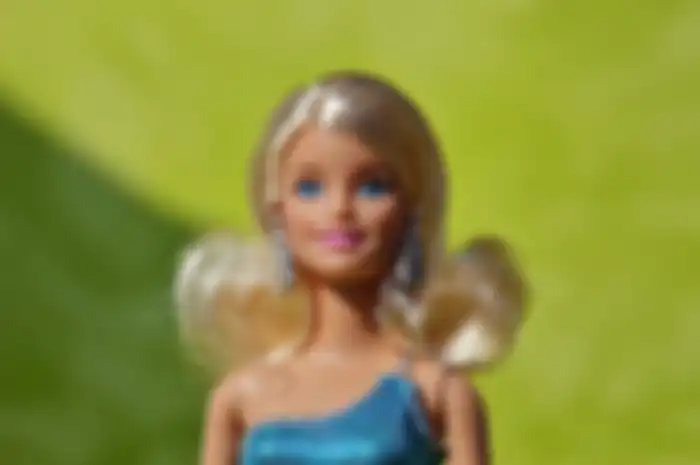 Ilustrasi - boneka barbie