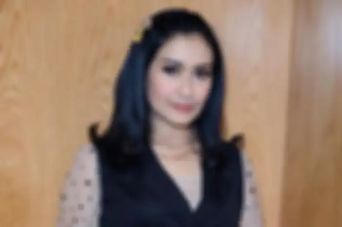 Iis Dahlia.