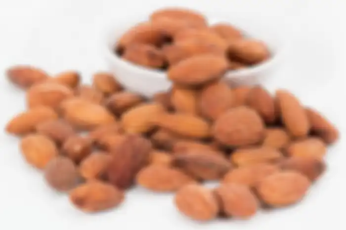 Kacang almond dapat menstabilkan gula darah.