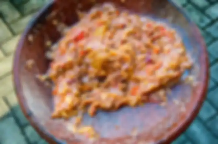 Sambal merupakan sajian pelengkap bersantap favorit orang Indonesia.