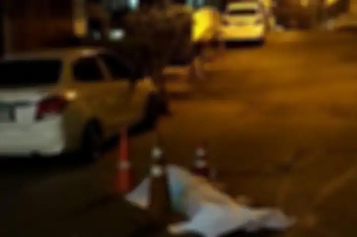 Jasad diduga pasien Covid-19 tergeletak di jalanan Kota Bangkok