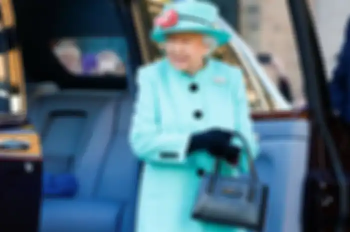  Ratu Elizabeth II