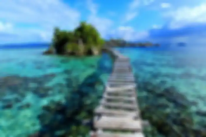 Keindahan pantai di Teluk Tomini, Gorontalo. Ini jawaban kondisi geografis Pulau Sulawesi berdasarkan peta yang menjadi soal buku tematik kelas 5 SD tema 1. 