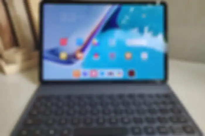 Unboxing Huawei MatePad 11, gadget yang pas untuk anak sekolah atau untuk kamu bekerja.