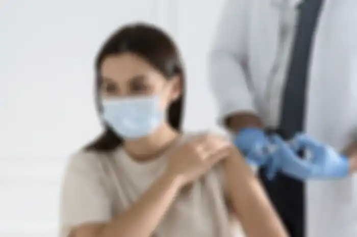 Vaksin HPV mencegah kanker serviks.