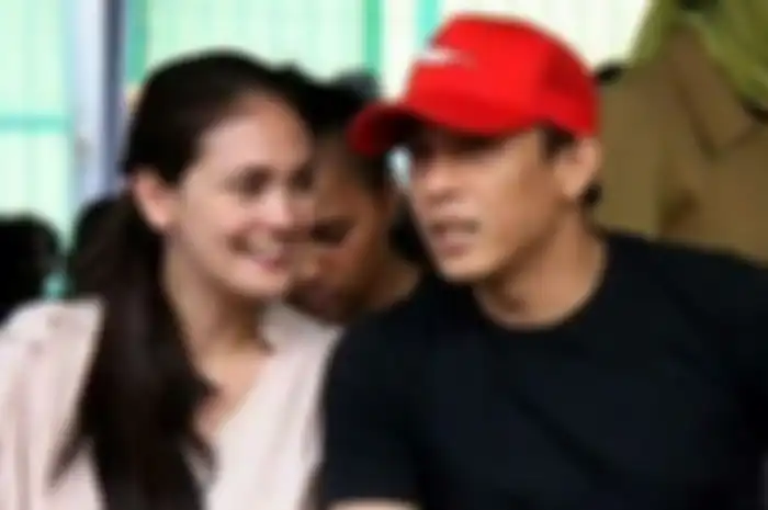 Luna Maya dan Ariel Noah.