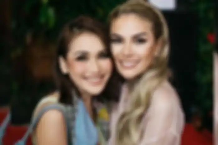 Ayu Ting Ting dan Nikita Mirzani