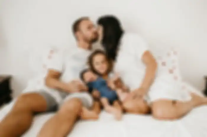 cara menjelaskan ke anak yang tak sengaja melihat orangtua berhubungan intim
