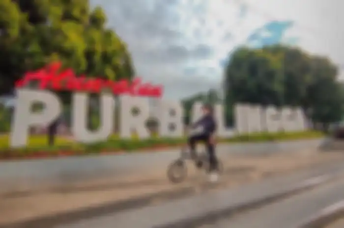Alun-alun Kabupaten Purbalingga, Jawa Tengah. Apakah Kabupaten Purbalingga termasuk daerah yang dapat bantuan subsidi gaji Rp 1 juta?
