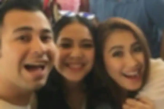 Raffi Ahmad - Nagita Slavina - Ayu Ting Ting