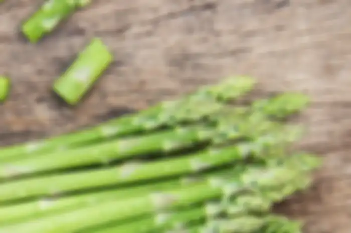 Asparagus mengandung nutrisi yang bermanfaat untuk kesehatan tubuh.
