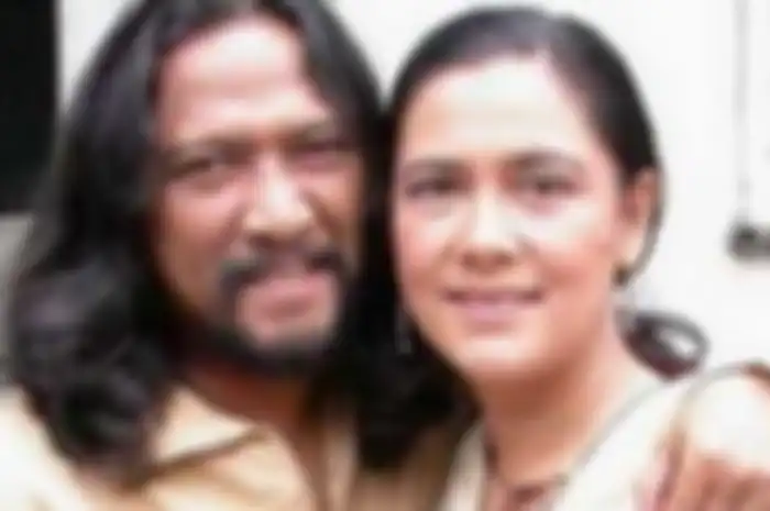 Jamal Mirdad dan Lydia Kandou