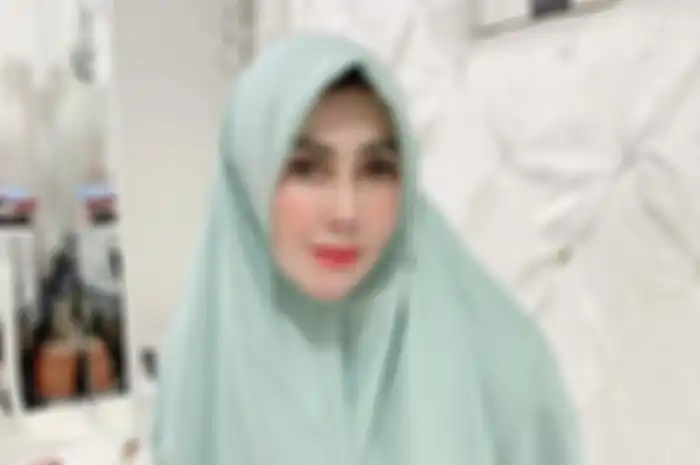 Ibu kandung Raffi Ahmad, Amy Qanita.