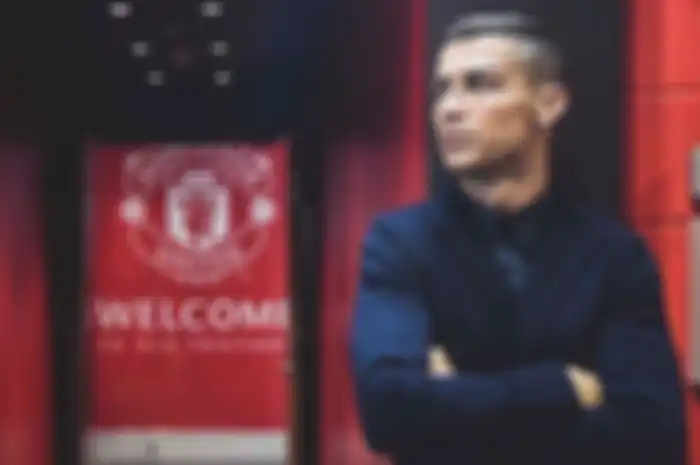 Peraih lima kali Ballon d'Or itu dibeli Setan Merah seharga 25-30 juta euro dengan kontrak yang berdurasi dua tahun. 