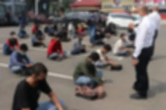 Para pelajar diamankan karena terciduk niat tawuran di hari pertama sekolah tatap muka.