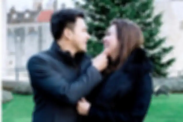Perlakuan kasar Jonathan Frizzy kepada sang istri