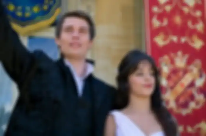 Spoiler ending film Cinderella Camila Cabello. Beda dari dongeng asli?