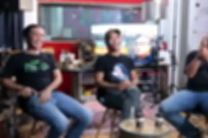 Bimbim (kiri), Kaka Slank (tengah), Abdel (kanan)