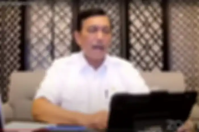 Menko Luhut umumkan perpanjangan PPKM 