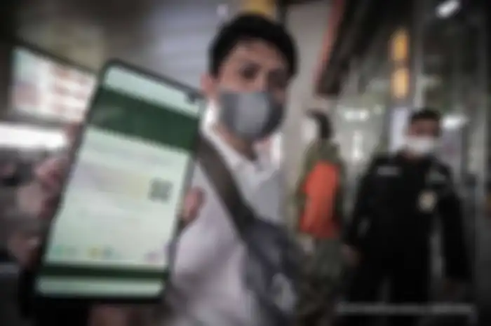 Sertifikat Vaksin Plus KTP yang Cocok Jadi Syarat Mutlak Naik KRL, Tidak Lagi Pakai Surat!