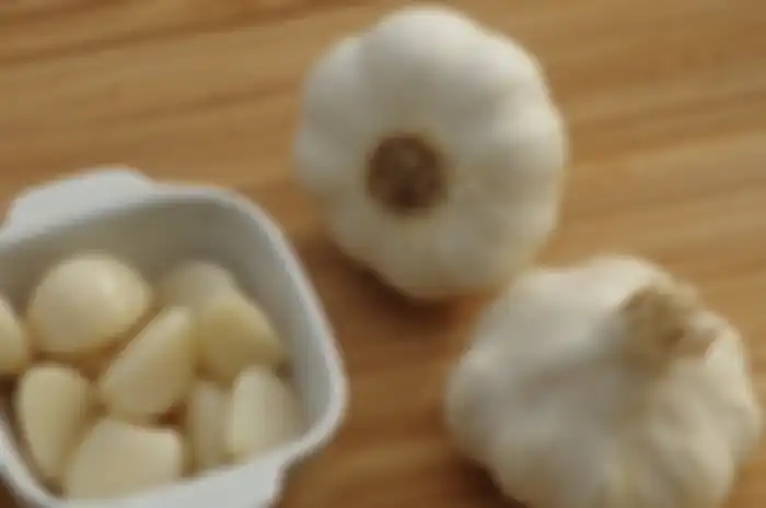 Manfaat bawang putih untuk kesehatan tubuh.