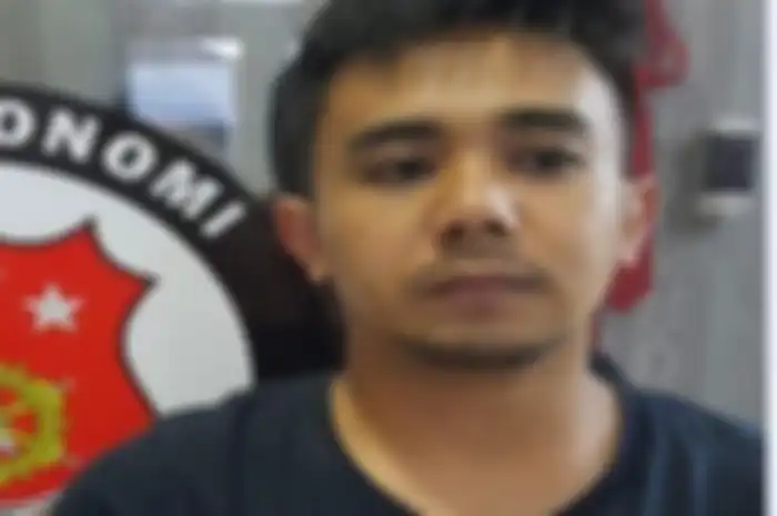 Yandi (28) cowok ganteng asal Simpang, Sikajang, Kabupaten Garut, berhasil memperdaya 10 janda di Kota Semarang.