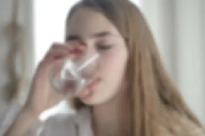 Minum air putih