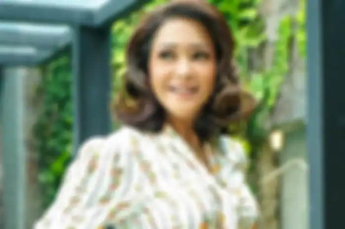 Senang bertolak dan tinggal di Amerika Serikat, Maia Estianty malah ungkap penyakit kulit yang selama ini diidap.