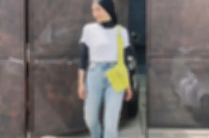 Ayudia Bing Slamet.