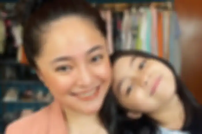 Potret Sienna Kasyafani dengan ibunya Marshanda