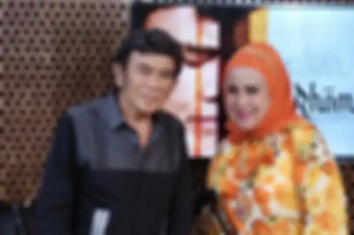 Rhoma Irama dan Elvy Sukaesih