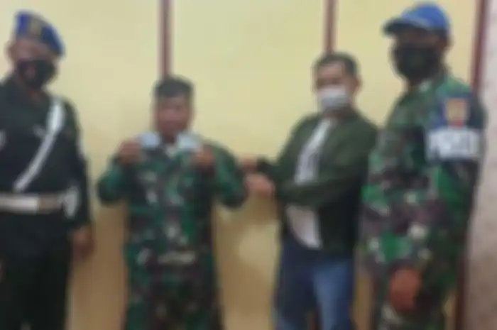TNI gadungan membentak anggota asli
