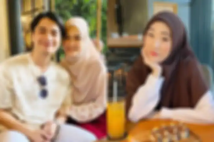 Alvin Faiz dan Henny Rahman - Larissa Chou