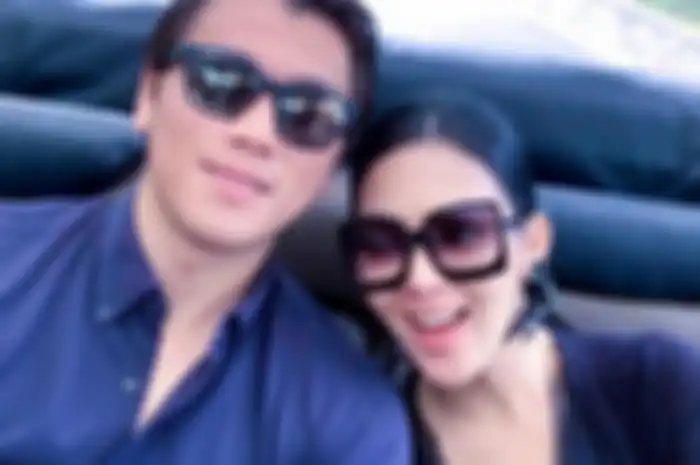 syahrini dan reino barack