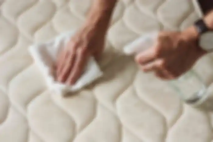 Cara membersihkan noda bekas menstruasi