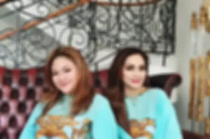 Putri Nia Daniaty, Olivia Nathania kerap dimanja sang ibunda lewat foto pesta mewah. Hal ini terlihat dalam unggahan Nia Daniaty di media sosial.