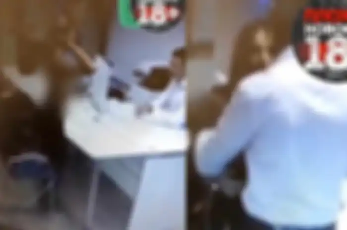 Wanita ini nekat buka baju di hadapan pria ini
