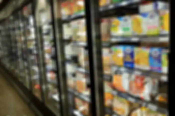 Aneka tips harian, begini cara mencairkan makanan beku.