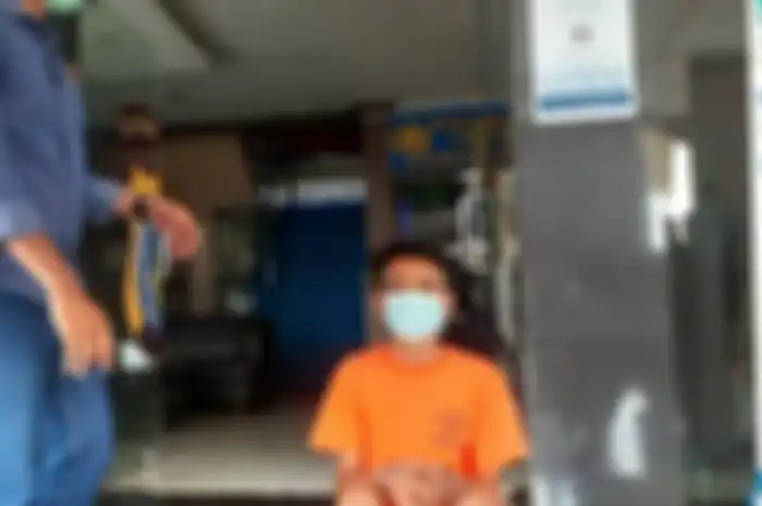 MSA (22) warga Tridadi, Sleman ditangkap karena melakukan tindak pidana penganiayaan terhadap MR yang merupakan anggota TNI.