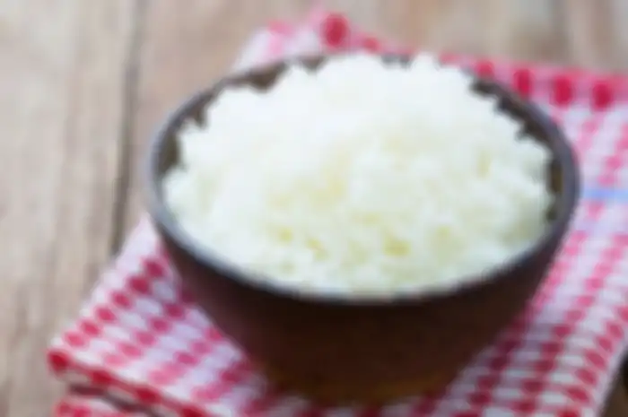 Makan nasi yang ditaruh kulkas 12 jam bisa berikan khasiat luar biasa