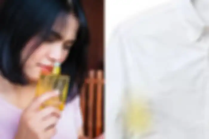 cara menghilangkan noda parfum di baju