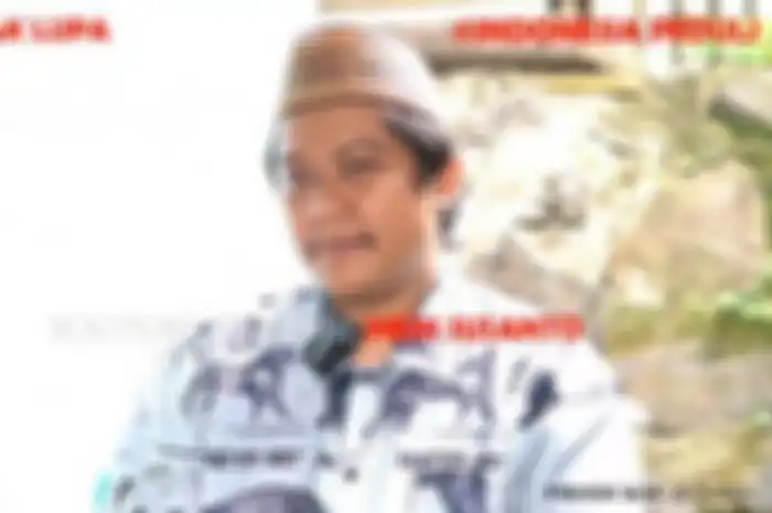 Yoris banjir hujatan.