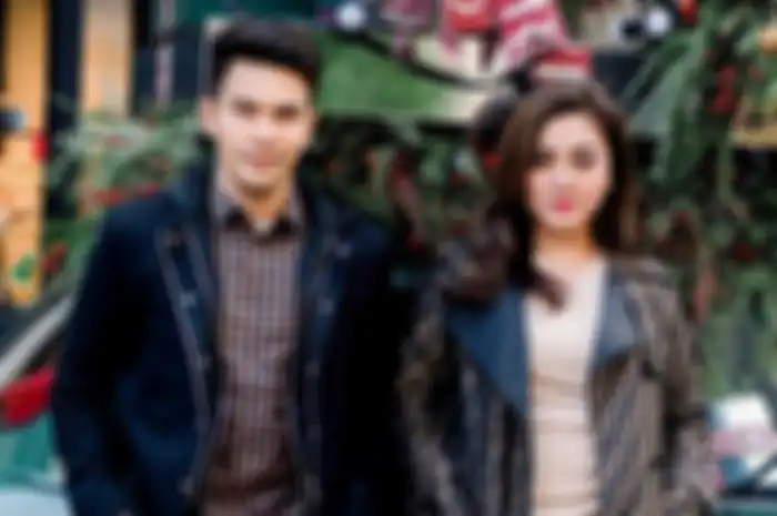 Setelah Drama Rumah Tangga yang Menyulut Emosi, Dhena Devanka dan Jonathan Frizzy Justru Kepergok Jalan Bareng di Mall dengan Ketiga Anaknya, Sepakat Damai?