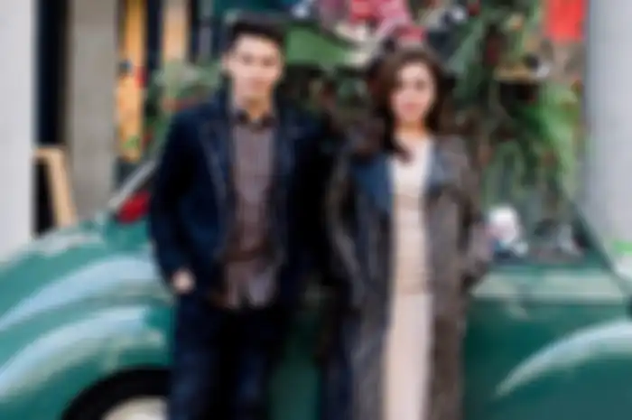 Jonathan Frizzy dan Dhena Devanka