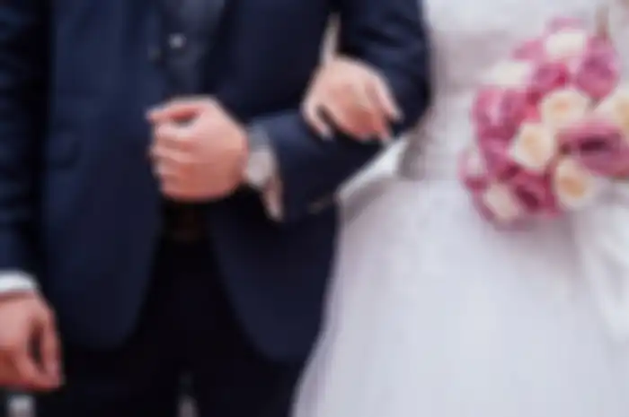 10 tahun menikah, istri izinkan suaminya menikah lagi.