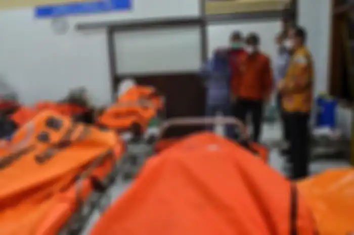 Gubernur Jawa Barat Ridwan Kamil yang baru saja pulang dari Papua syok melihat foto jenazah korban kegiatan susur sungai di Ciamis.