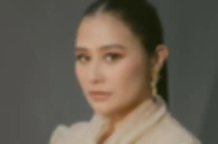 Prilly Latuconsina