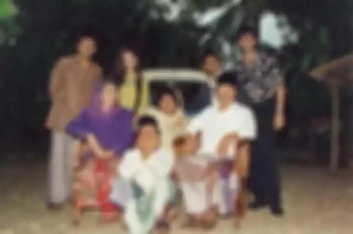 Foto pemain Si Doel Anak Sekolahan selalu melekat di hati penggemar, ternyata ini sederet fakta yang jarang orang tahu di balik serial favorit. 